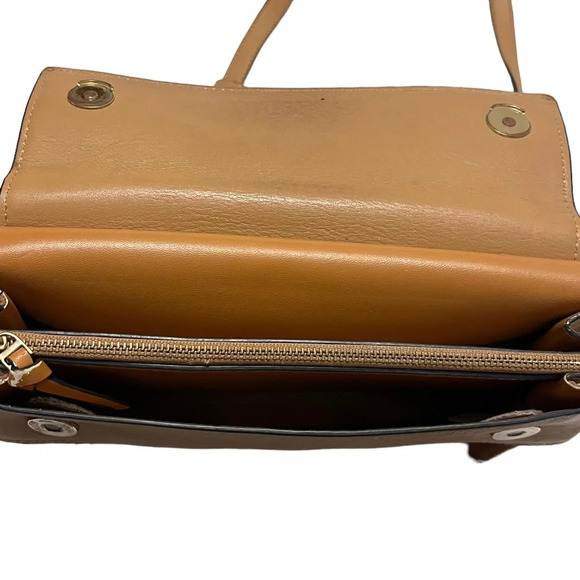 Tory Burch leather  purse - Picture 7 of 7